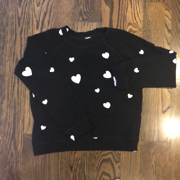 monrow heart sweatshirt
